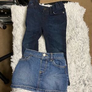 The Children’s place 2pc outfit 1 pair of jeans and 1 skirt